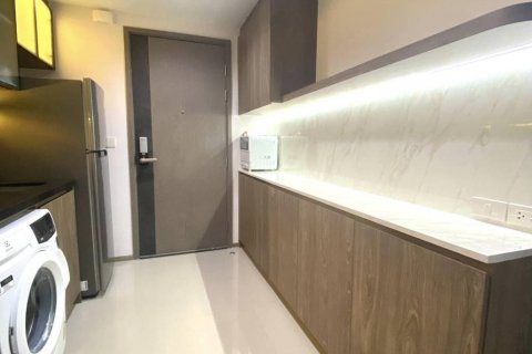 Кондоминиум с 2 спальнями в Бангкоке, Таиланд № 85724 - фото 3