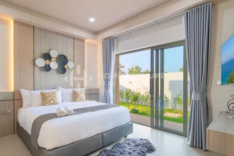 House in Chalong, Thailand 3 bedrooms № 131946 - photo 9