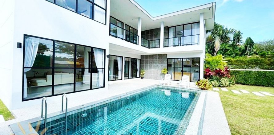 Villa in Phuket, Thailand 3 bedrooms № 85403