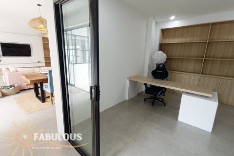 Villa in Phuket, Thailand 3 bedrooms № 85403 - photo 24