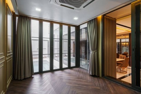 House in Suan Luang, Bangkok, Thailand 4 bedrooms № 101593 - photo 8