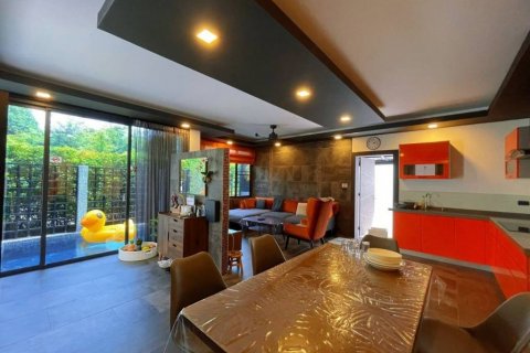 Villa in Pattaya, Thailand 5 bedrooms № 100664 - photo 8