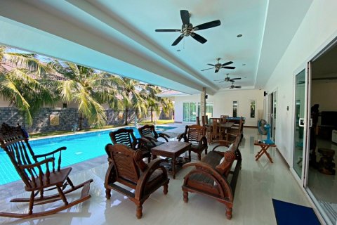 House in Hua Hin, Thailand 4 bedrooms № 125124 - photo 8