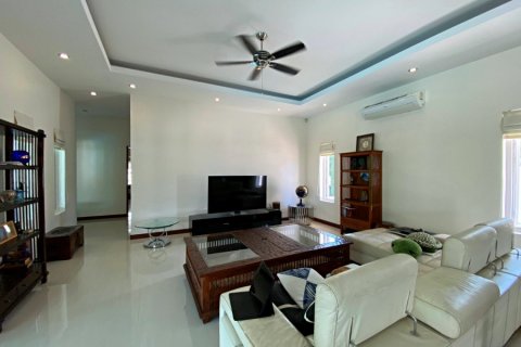 House in Hua Hin, Thailand 4 bedrooms № 125124 - photo 12