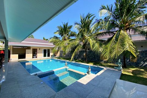 House in Hua Hin, Thailand 4 bedrooms № 125124 - photo 4