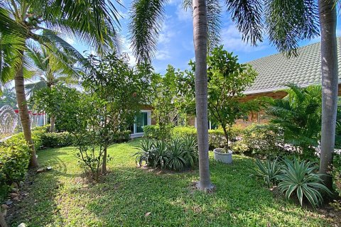 Дом в Хуа Хине, Таиланд с 4 спальнями  № 125122 - фото 3