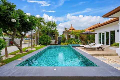Дом в Хуа Хине, Таиланд с 2 спальнями  № 125123 - фото 2