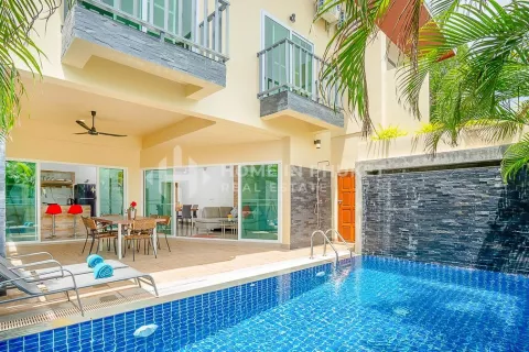 Maison sur Nai Harn Beach, Thaïlande 6 chambres № 130970 - photo 1