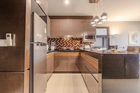 Condo à Phuket, Thaïlande, 2 chambres à The Regent Bangtao  № 104537