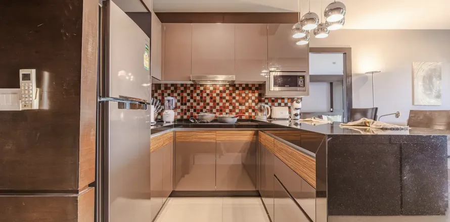 Condo à Phuket, Thaïlande, 2 chambres à The Regent Bangtao  № 104537