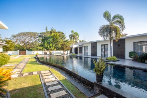 Дом в Хуа Хине, Таиланд с 6 спальнями  № 125117 - фото 4