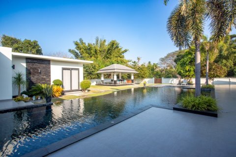 Дом в Хуа Хине, Таиланд с 6 спальнями  № 125117 - фото 5