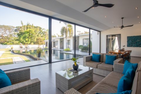 Дом в Хуа Хине, Таиланд с 6 спальнями  № 125117 - фото 13