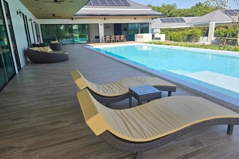 Дом в Хуа Хине, Таиланд с 3 спальнями  № 125115 - фото 1