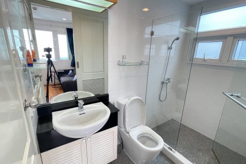 Condo in Hua Hin, Thailand, 2 bedrooms  № 125280 - photo 10