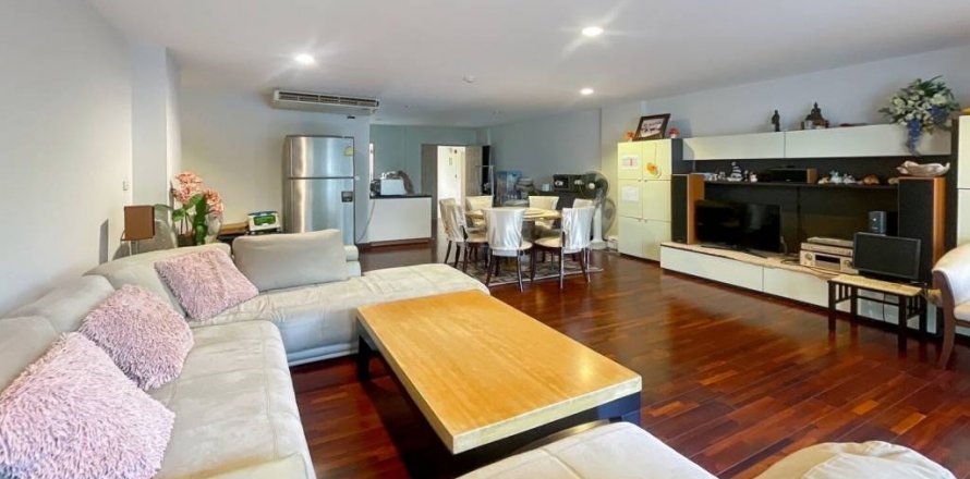 Condo in Pran Buri, Thailand, 3 bedrooms  № 99663