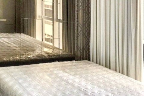 Condo in Bangkok, Thailand, 2 bedrooms № 104993 - photo 9