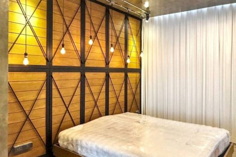 Condo in Bangkok, Thailand, 2 bedrooms № 104993 - photo 8