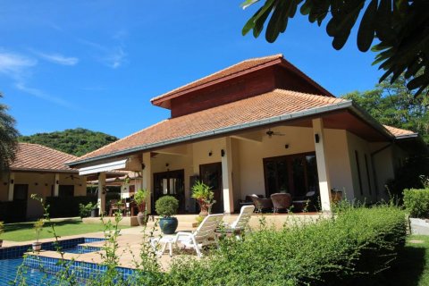 Вилла в Хуа Хине, Таиланд с 5 спальнями № 104995 - фото 9