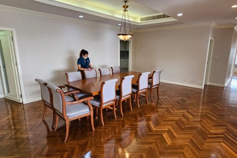 Кондоминиум с 3 спальнями в Ян Наве, Бангкок, Таиланд № 123674 - фото 4