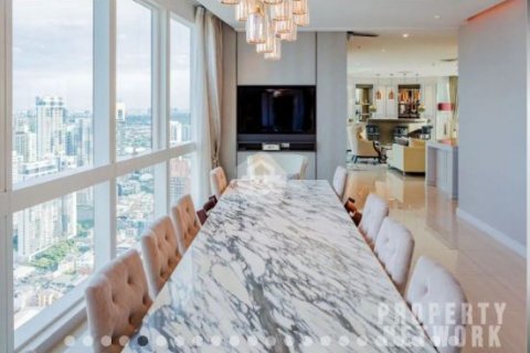 Кондоминиум с 4 спальнями в Клонг Тоэй, Бангкок, Таиланд № 123675 - фото 13