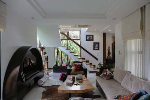 Villa in Pattaya, Thailand 3 bedrooms № 116006 - photo 2