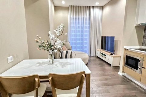 Condo in Bangkok, Thailand, 2 bedrooms  № 116007 - photo 2