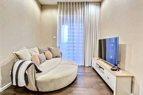 Condo in Bangkok, Thailand, 2 bedrooms  № 116007 - photo 1