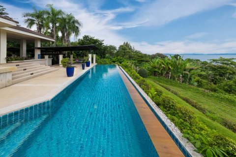 Вилла в Паклоке, Таиланд с 5 спальнями  № 116008 - фото 1