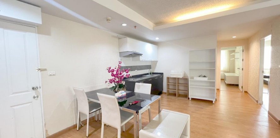 Кондоминиум с 2 спальнями в Бангкоке, Таиланд № 142998