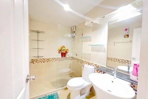 Кондоминиум с 2 спальнями в Бангкоке, Таиланд № 142998 - фото 12