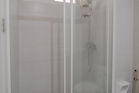 Condo in Bangkok, Thailand, 1 bedroom  № 143000 - photo 9