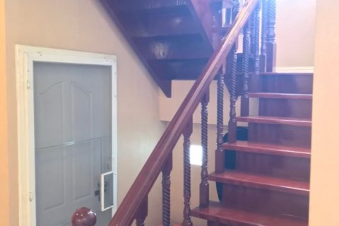 House in Phra Khanong, Bangkok, Thailand 4 bedrooms № 143535 - photo 7