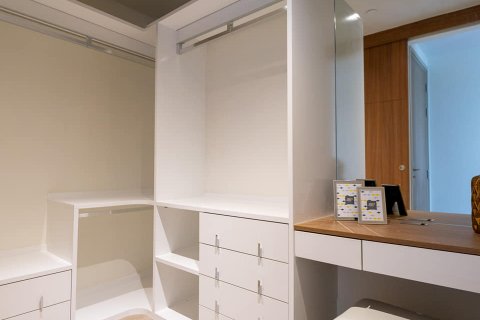 Condo à Yan Nawa, Bangkok, Thaïlande, 2 chambres  № 143653 - photo 3