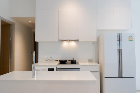 Condo à Yan Nawa, Bangkok, Thaïlande, 2 chambres  № 143653 - photo 8