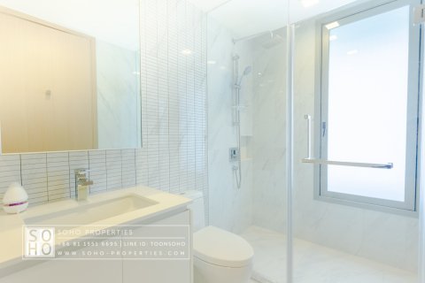 Condo à Bangkok, Thaïlande, 2 chambres  № 143540 - photo 10