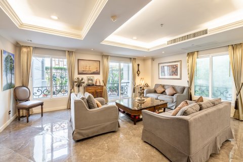 Кондоминиум с 3 спальнями в Бангкоке, Таиланд № 143538 - фото 4