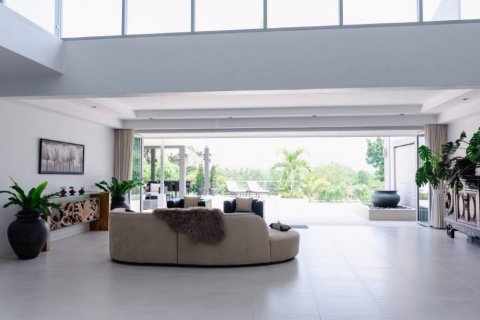 Villa in Cha-am, Thailand 6 bedrooms № 124398 - photo 5