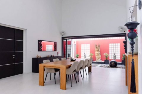 Villa in Cha-am, Thailand 6 bedrooms № 124398 - photo 8