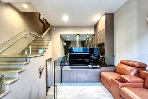 Таунхаус в Бангкоке, Таиланд с 3 спальнями  № 124403 - фото 4