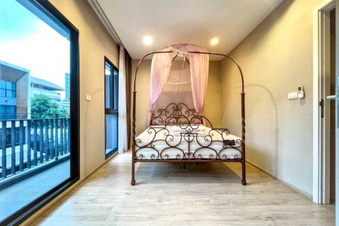 Таунхаус в Бангкоке, Таиланд с 3 спальнями  № 124403 - фото 7