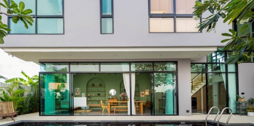 Villa in Bang Tao, Thailand 4 bedrooms № 132492