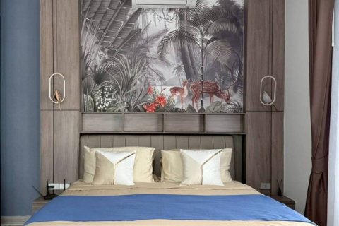 Villa in Bang Lamung, Thailand 5 bedrooms № 132491 - photo 1