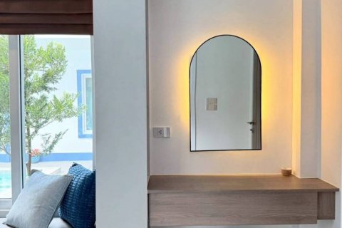 Villa in Bang Lamung, Thailand 5 bedrooms № 132491 - photo 6