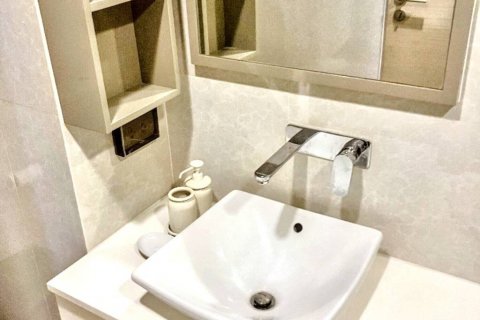 Condo in Bangkok, Thailand, 1 bedroom  № 119781 - photo 6