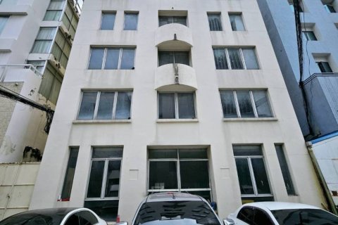 Office in Huai Khwang, Bangkok, Thailand 720 sq.m. № 119782 - photo 1