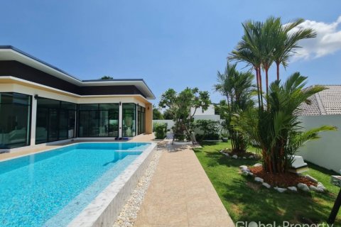 Дом в Паттайе, Таиланд с 3 спальнями № 124195 - фото 4