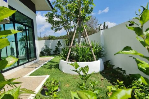 Дом в Паттайе, Таиланд с 3 спальнями № 124195 - фото 8