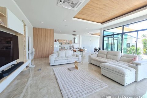 Дом в Паттайе, Таиланд с 3 спальнями № 124195 - фото 11