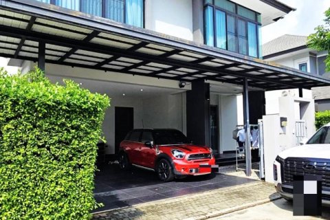 House in Pattaya, Thailand 4 bedrooms № 124194 - photo 1